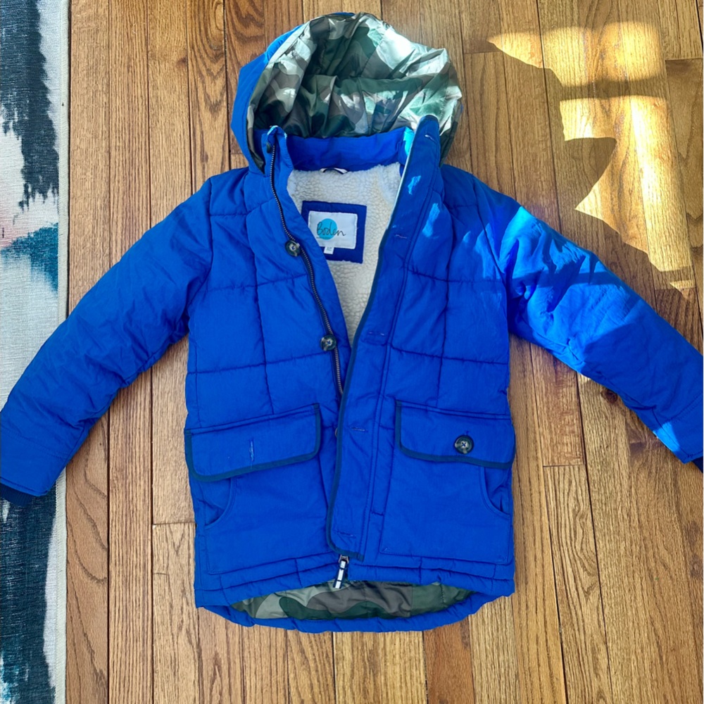 Blue Kids Puffer Jacket with Camouflage Lining, size 8-9